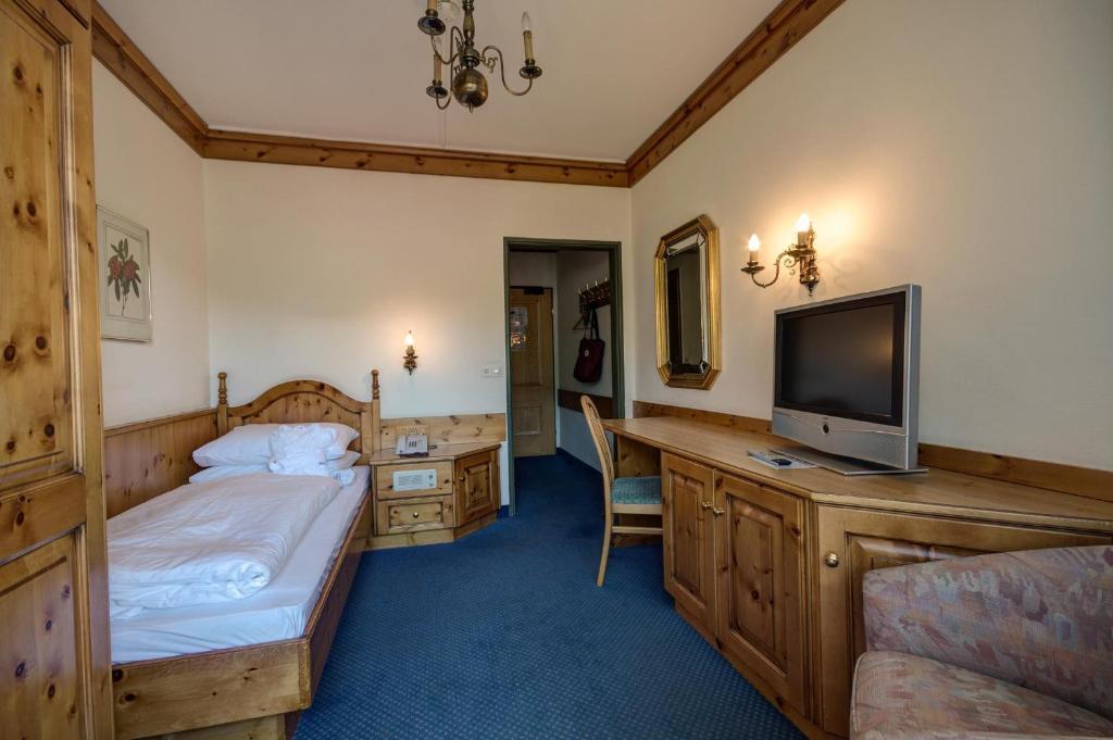 Hotel Alpina - Thermenhotels Gastein Бад Хофгаштайн Номер фото